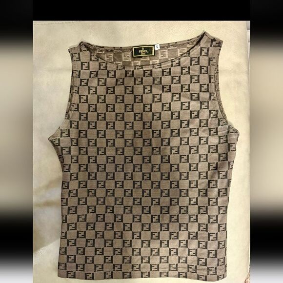 AUTHENTIC VINTAGE FENDI LOGO ICONIC SLEEVELESS TOP SIZE 42 EURO - Picture 1 of 4